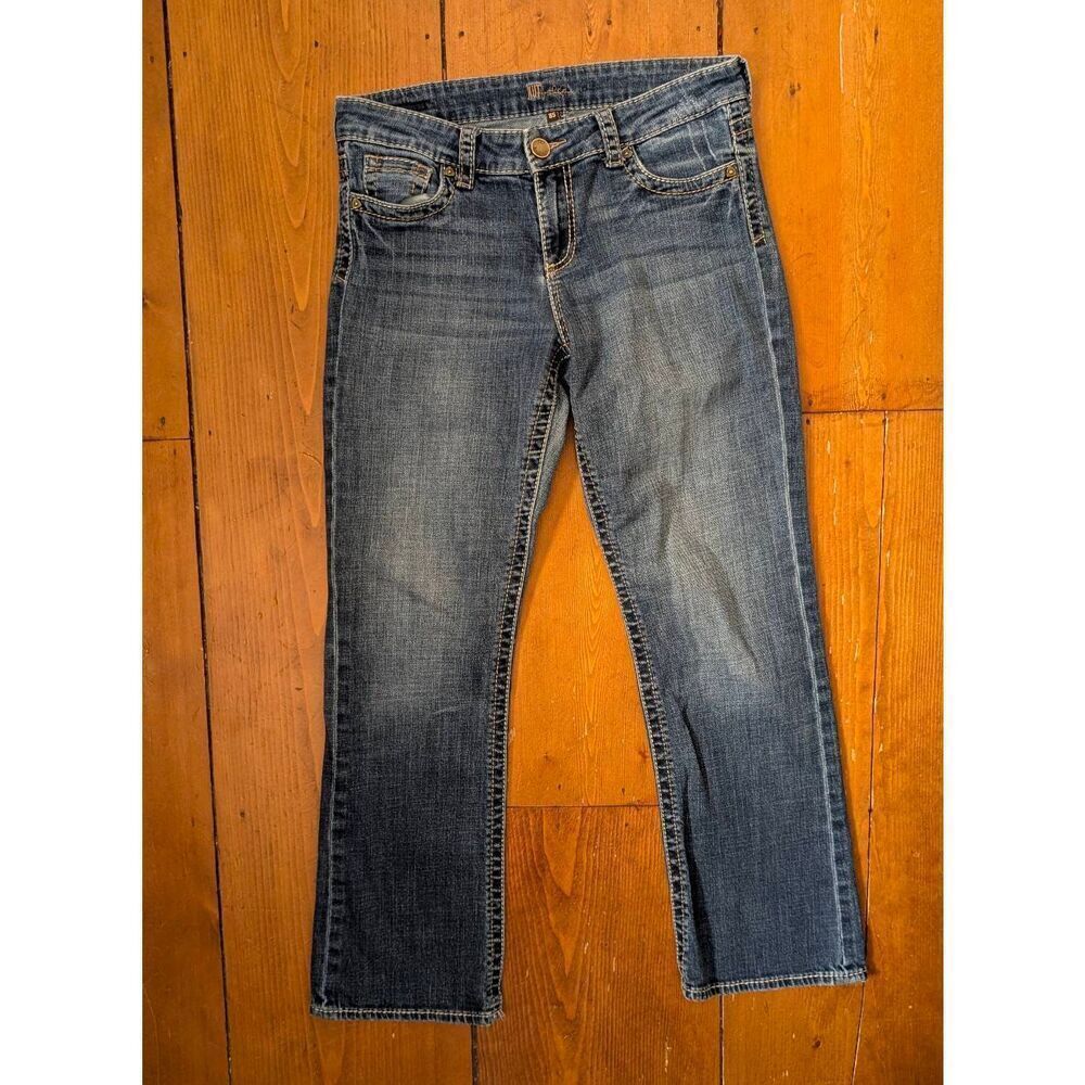Kut from the Kloth Bootcut Jeans Size 8 Short Medium Wash